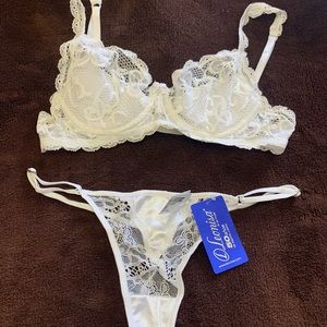 Feminine under cloths